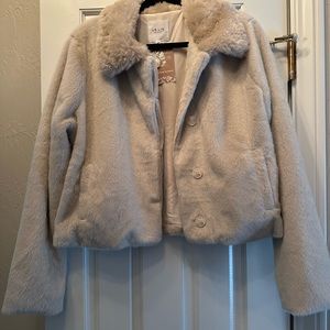 Faux fur crop jacket